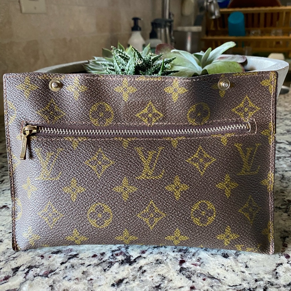 Monogram 80’s Randonnee GM SNAP POUCH
